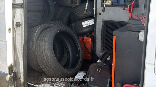 Garage mobile SOS pneus poids lourds 24/24